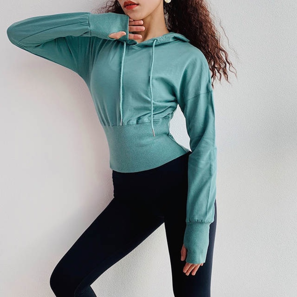 Colorvalue teal hoodie/pullover with thumbholes